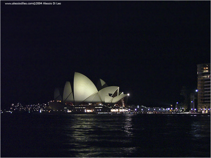 Opera House di notte