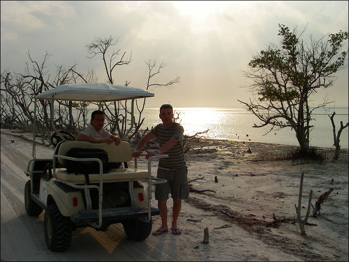 Il carrito è il metodo più veloce per muoversi sull'isola - Isla Holbox