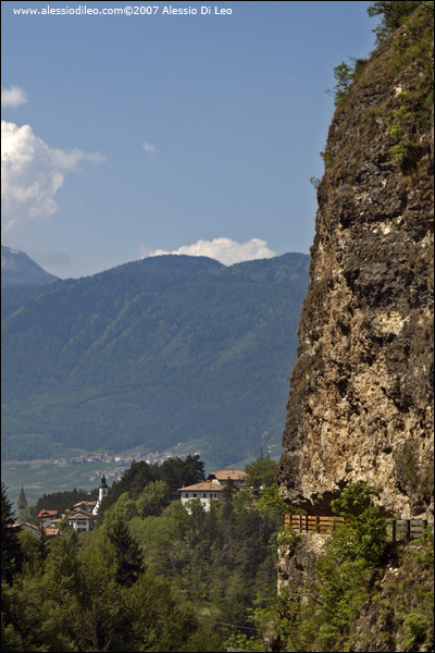 San Zeno in lontananza