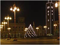 Forl&igrave; piazza Saffi e il palazzo delle Poste